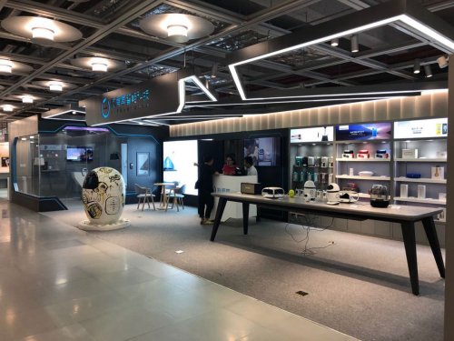 小白（福田深业上城108平)